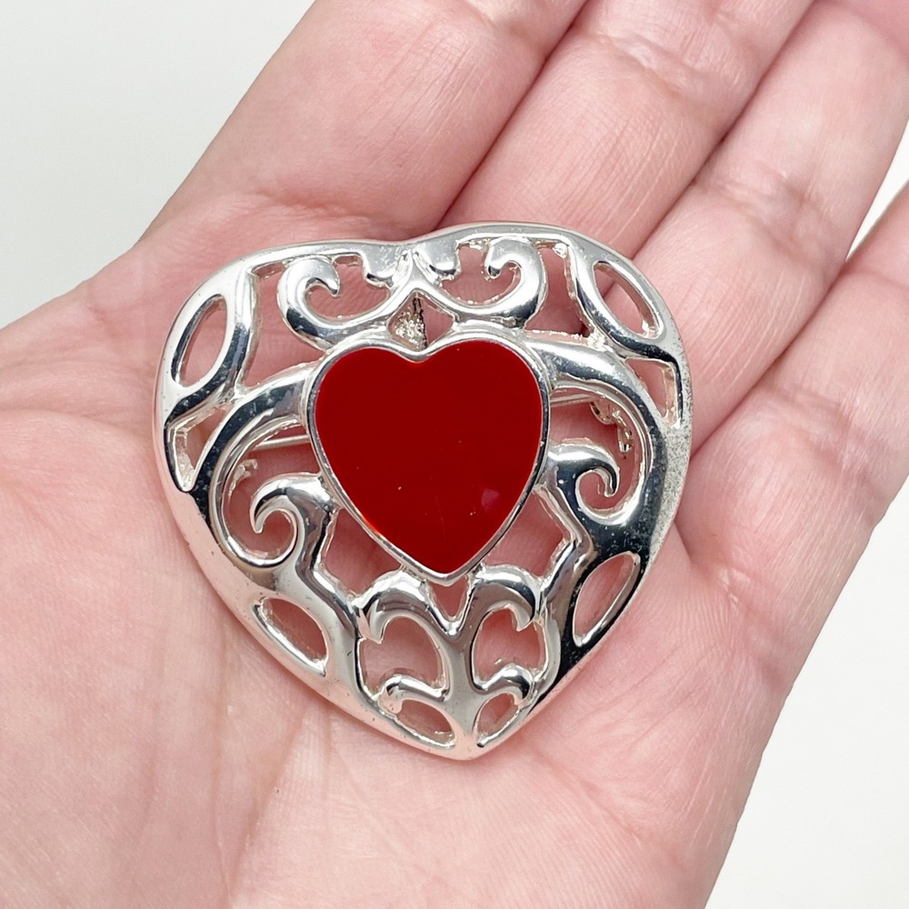 Modern Silver Tone Red Heart Brooch Pendant Filigree Enamel Romantic Western
